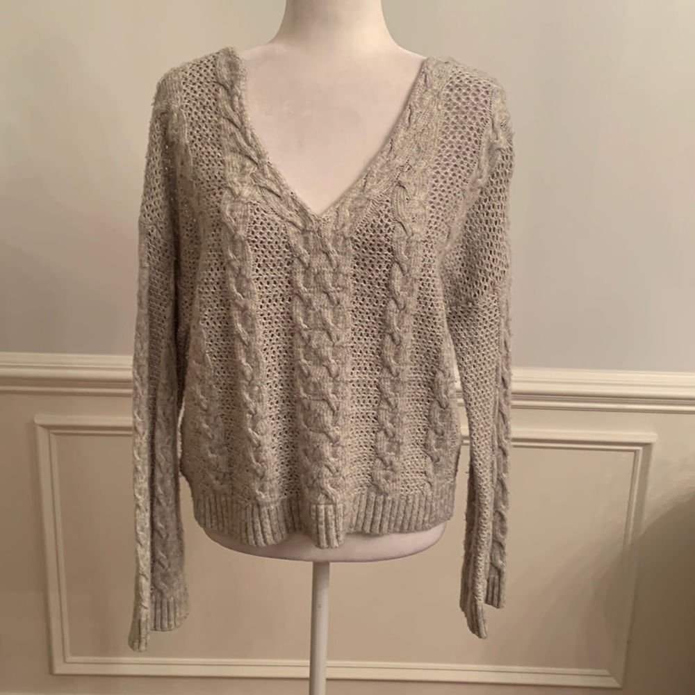 Urban Outfitters Gray V Neck Sweater Size Medium